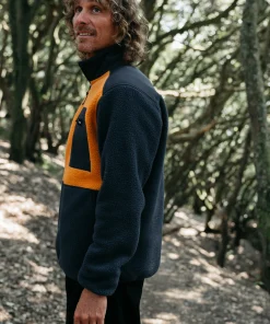 New Finisterre Men's Bolster 1/4 Zip Fleece Navy/HarvestGold