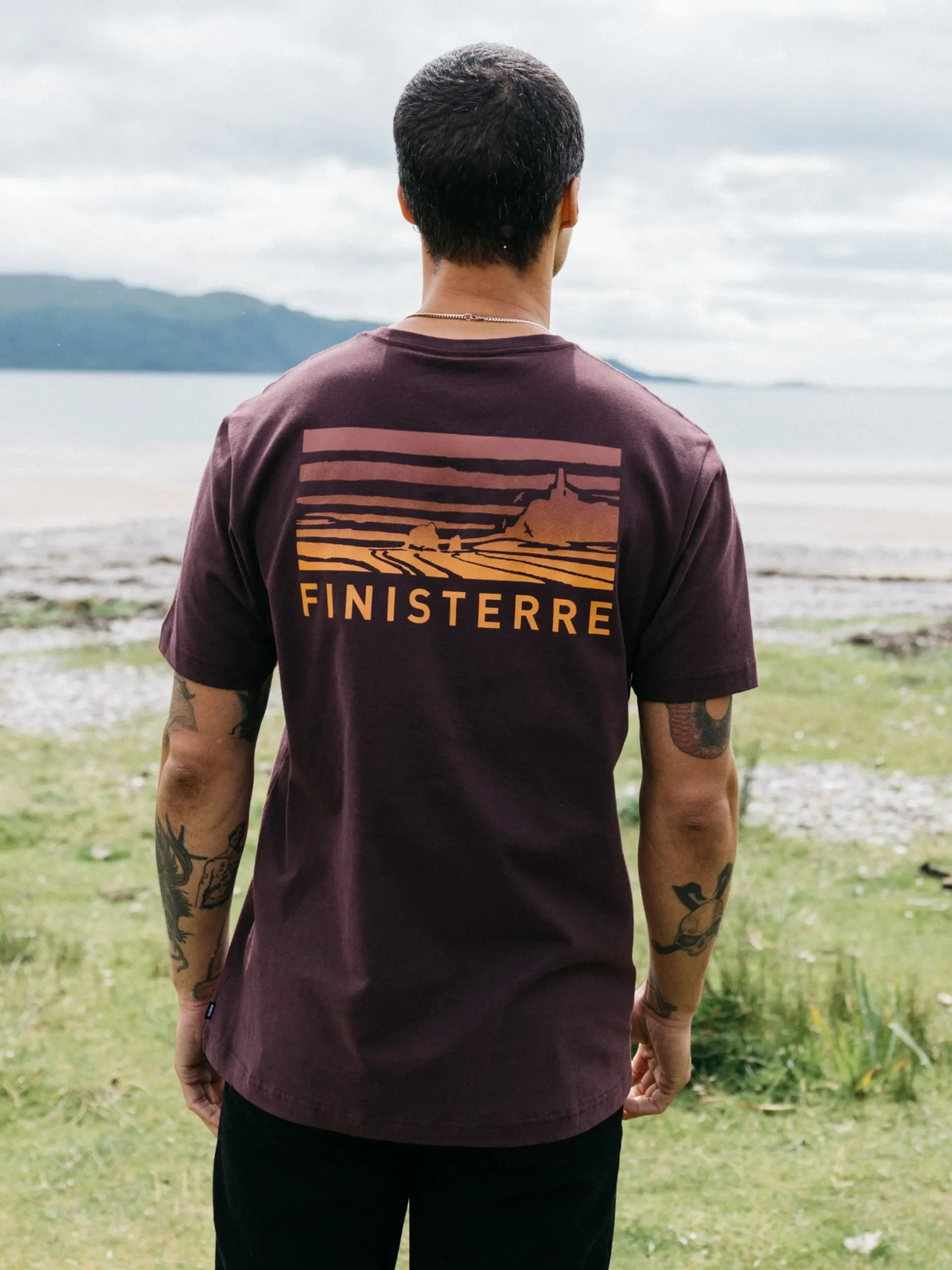 Online Finisterre Men's Cape T-Shirt BlackCherry