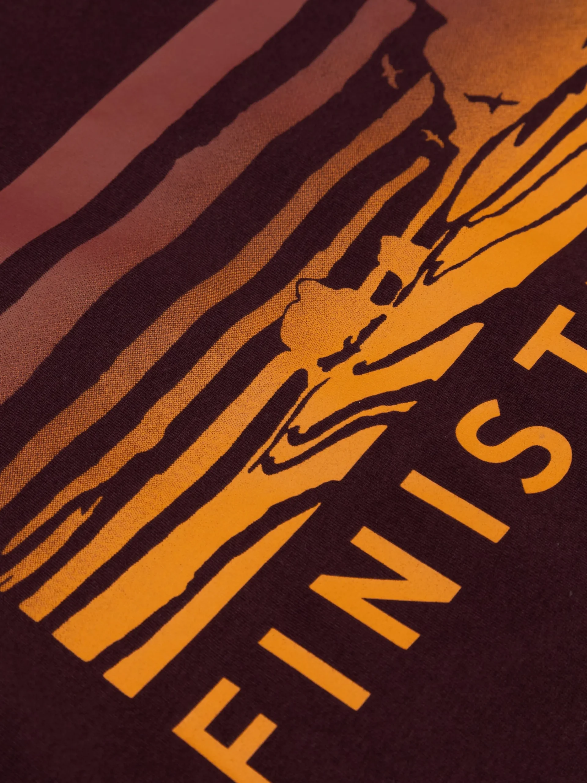 Online Finisterre Men's Cape T-Shirt BlackCherry