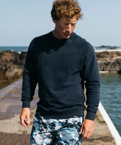 Hot Finisterre Men's Coho Sweatshirt Navy