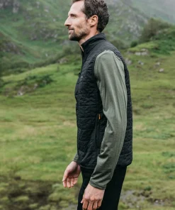 Store Finisterre Men's Firecrest Insulated Vest Black