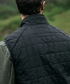 Store Finisterre Men's Firecrest Insulated Vest Black