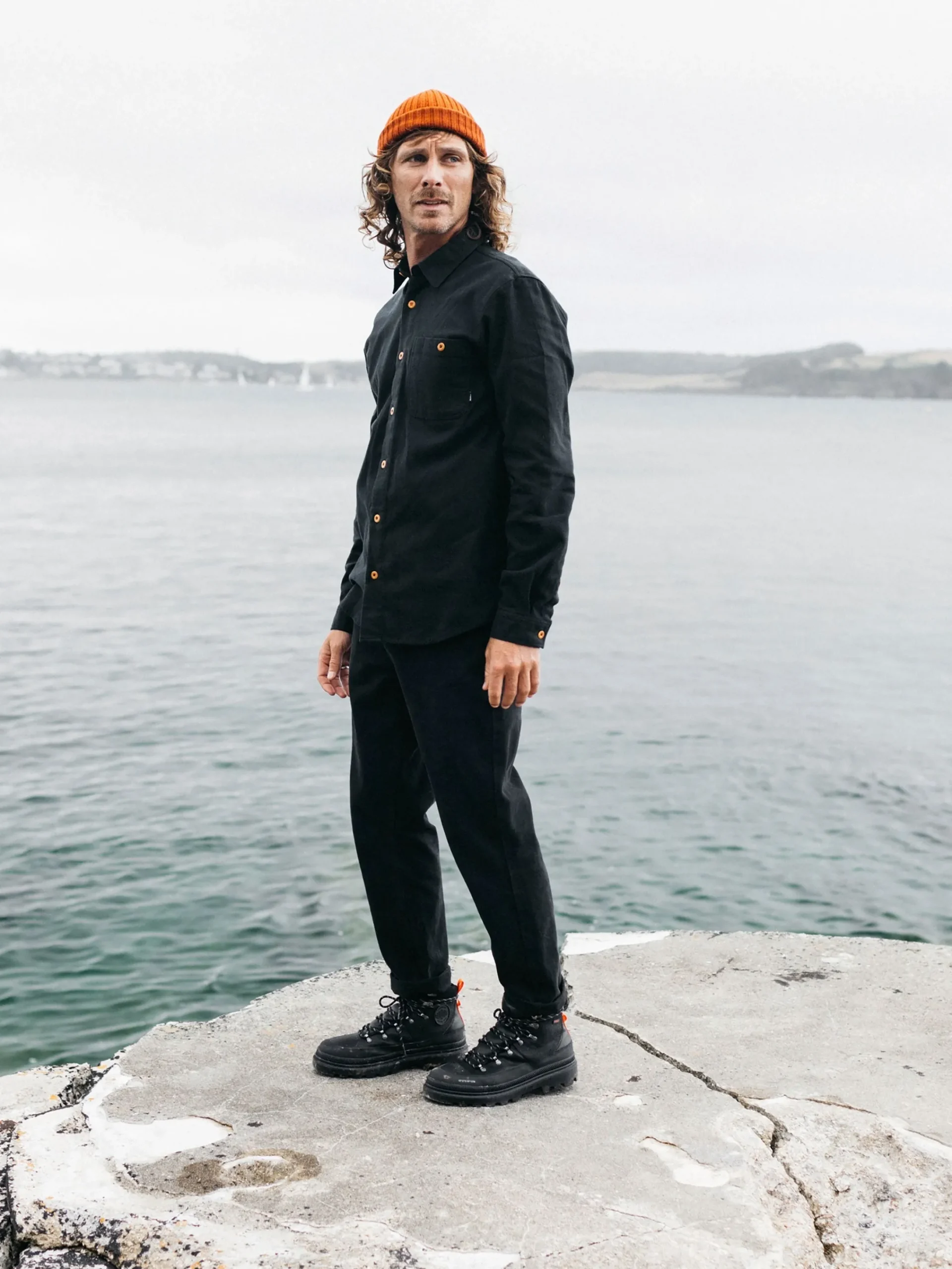 New Finisterre Men's Gylly Shirt Black