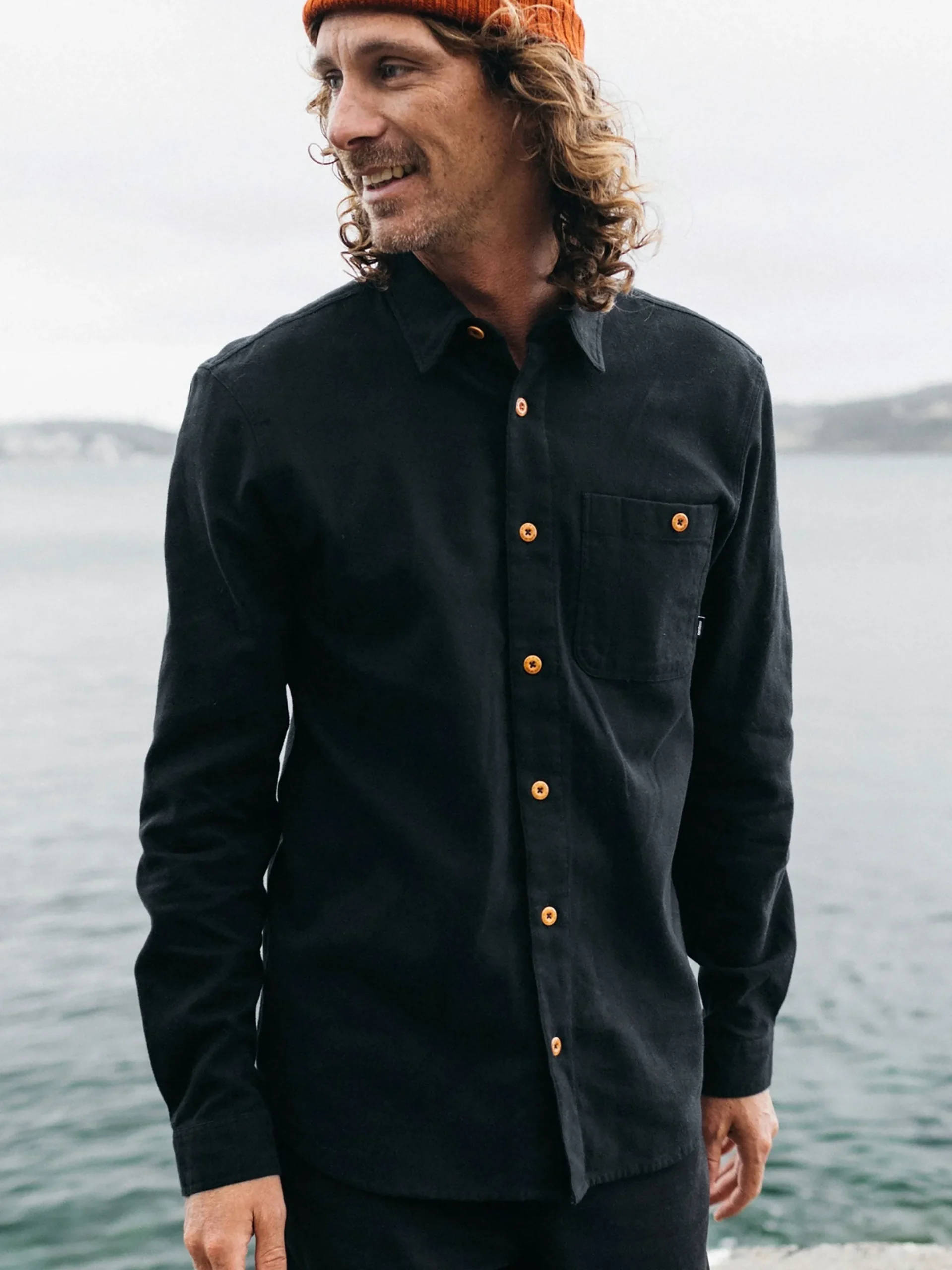New Finisterre Men's Gylly Shirt Black