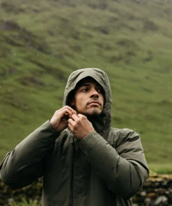 Sale Finisterre Men's Ignis Jacket Olive