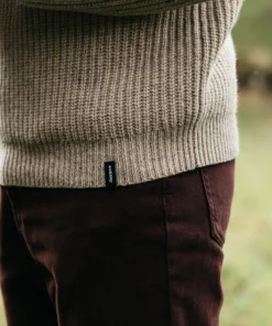 Hot Finisterre Men's Mora Knit Sweater Oatmeal
