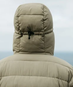 Store Finisterre Men's Nebulas Insulated Jacket WillowGreen