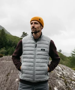 Hot Finisterre Men's Nimbus Insulated Vest Whale