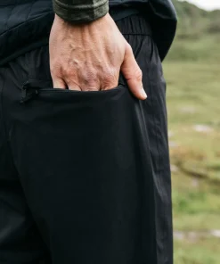Store Finisterre Men's Rainbird Waterproof Pants Black