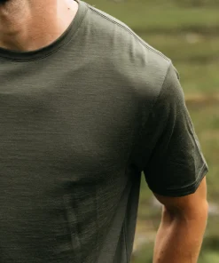 Clearance Finisterre Men's Seeker Merino T-Shirt Olive