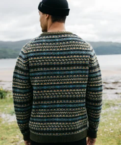 New Finisterre Men's Shetland Fair Isle Sweater Multi
