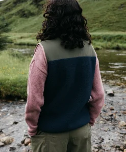 Sale Finisterre Women's Bolster Fleece Vest Navy/Olive