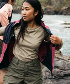 Discount Finisterre Women's Eldon Long Sleeve T-Shirt WillowGreen