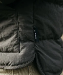 Shop Finisterre Women's Lapwing Insulated Jacket Raven