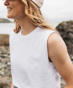 Cheap Finisterre Women's Meskel Vest White