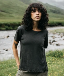 Sale Finisterre Women's Seeker Merino Scoop Neck T-Shirt RavenBlack